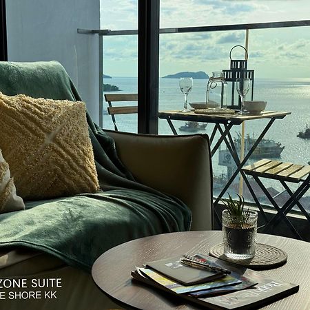 The Shore Cbd Kota Kinabalu By Laxzone Suite Bagian luar foto