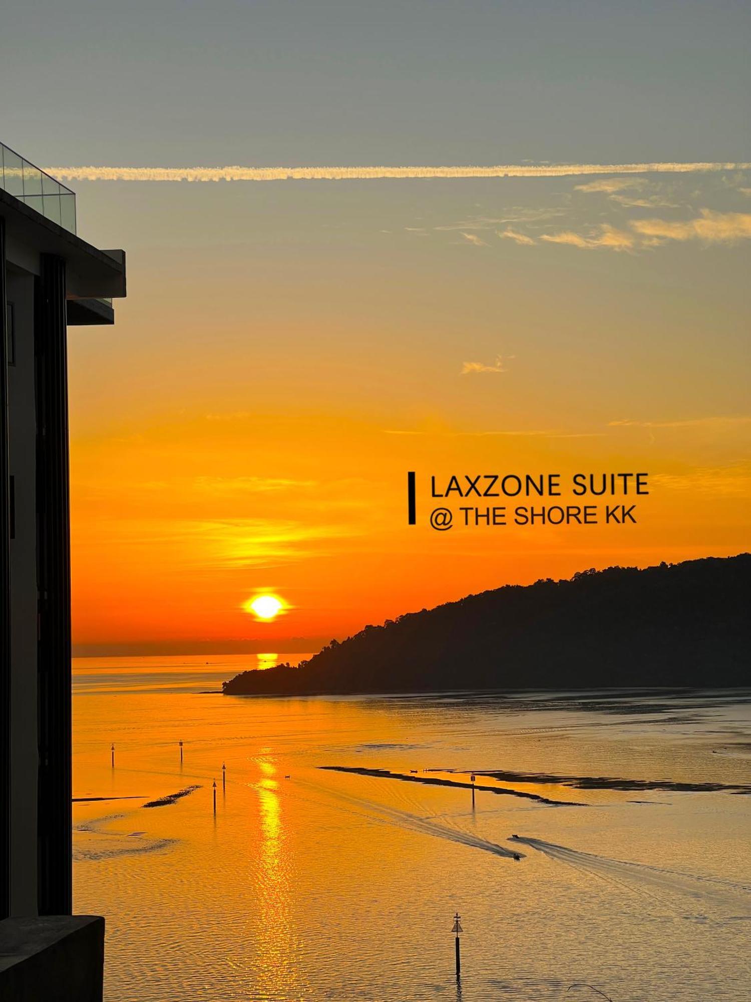 The Shore Cbd Kota Kinabalu By Laxzone Suite Bagian luar foto
