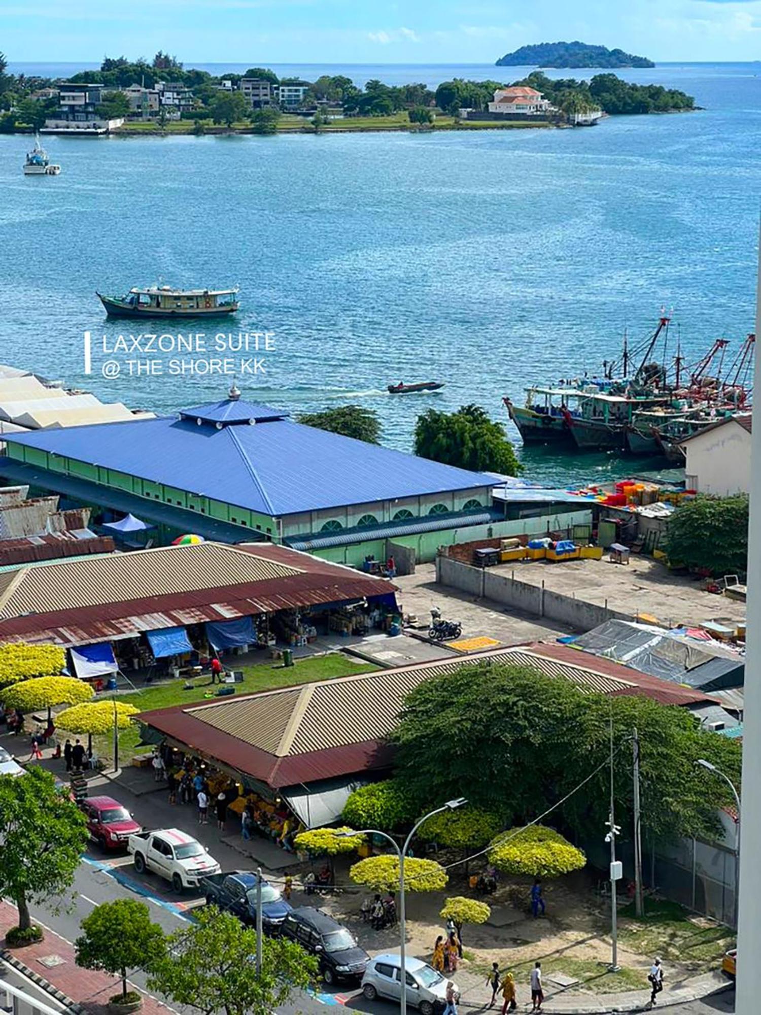 The Shore Cbd Kota Kinabalu By Laxzone Suite Bagian luar foto